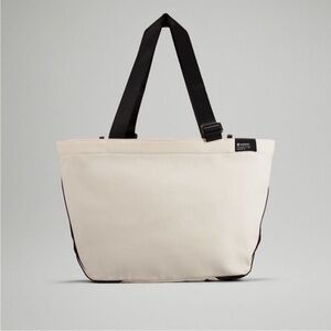 Lululemon Clean Lines Tote Bag White/Black